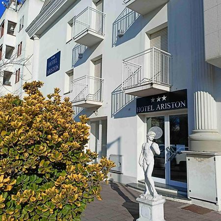 Hotel Ariston Imperial Porto Garibaldi Bagian luar foto