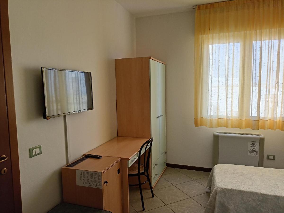 Hotel Ariston Imperial Porto Garibaldi Bagian luar foto