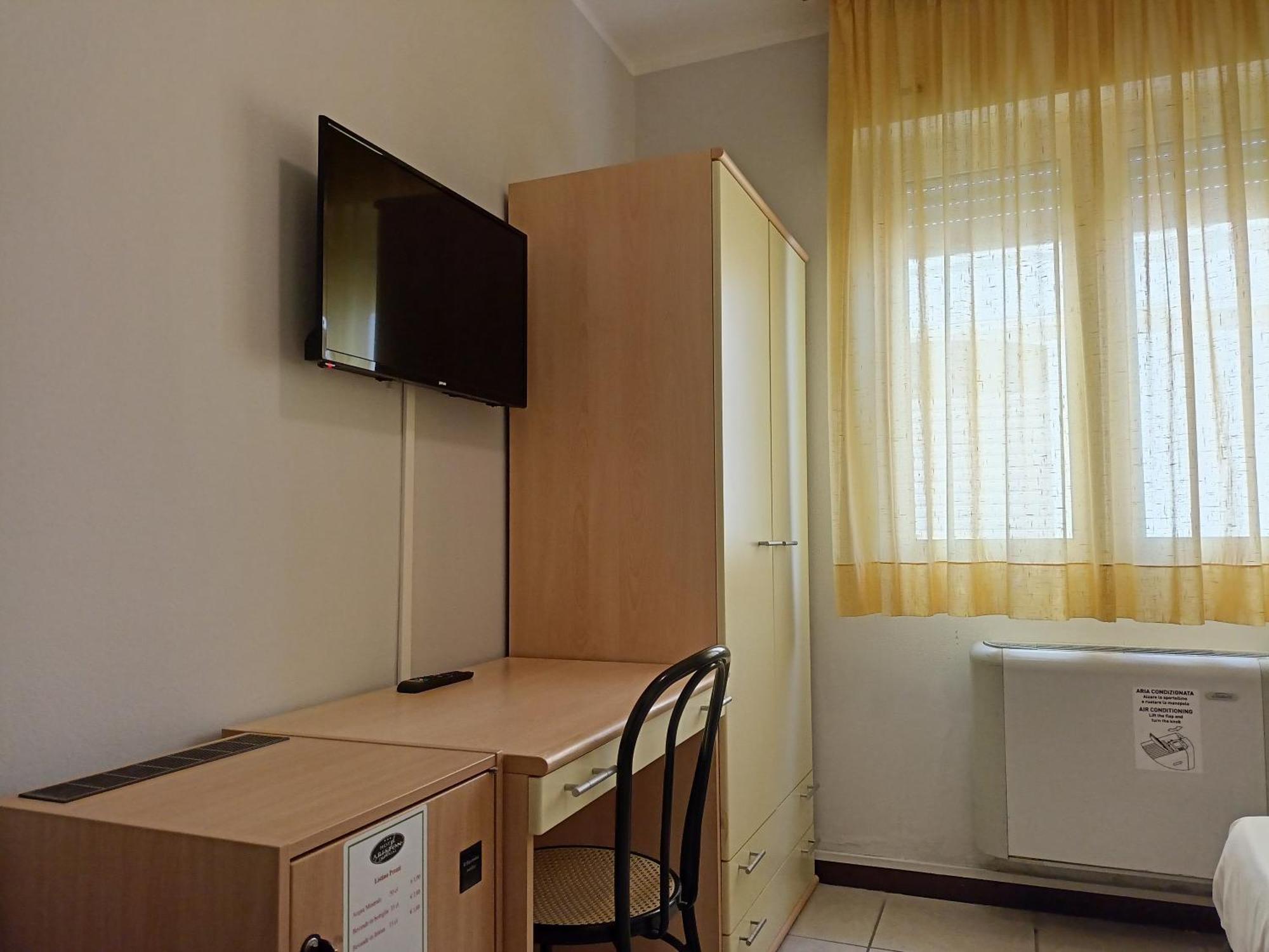 Hotel Ariston Imperial Porto Garibaldi Bagian luar foto