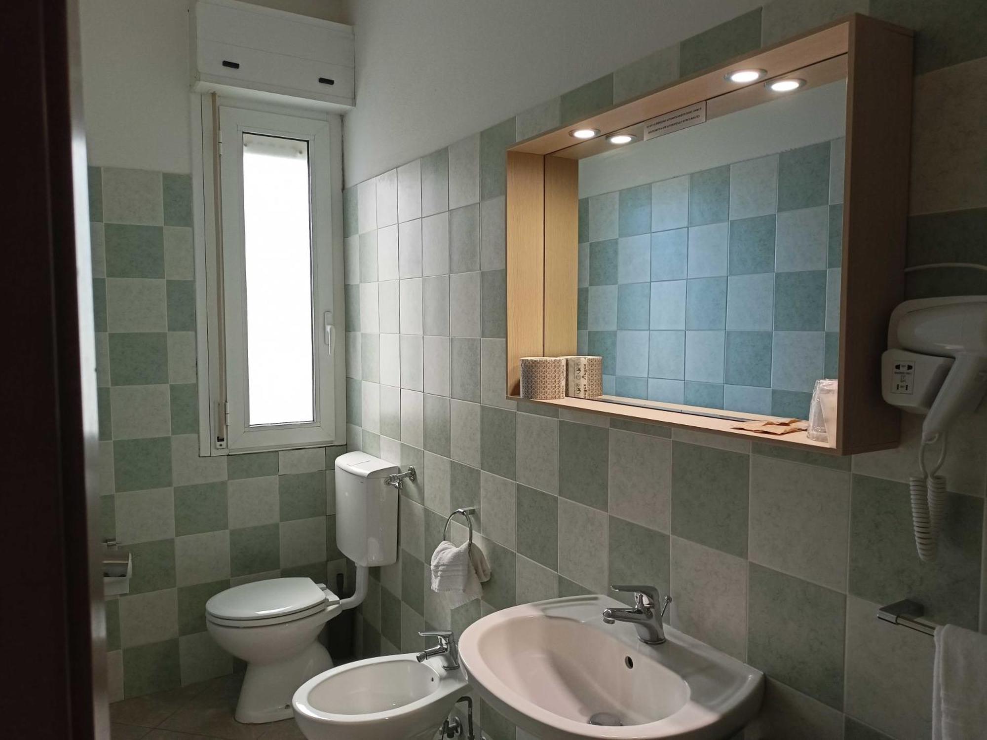 Hotel Ariston Imperial Porto Garibaldi Bagian luar foto